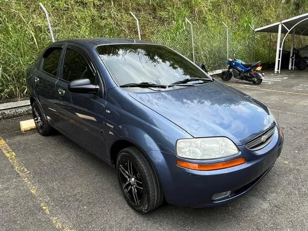 Chevrolet Aveo 1.5 Family 2010 4